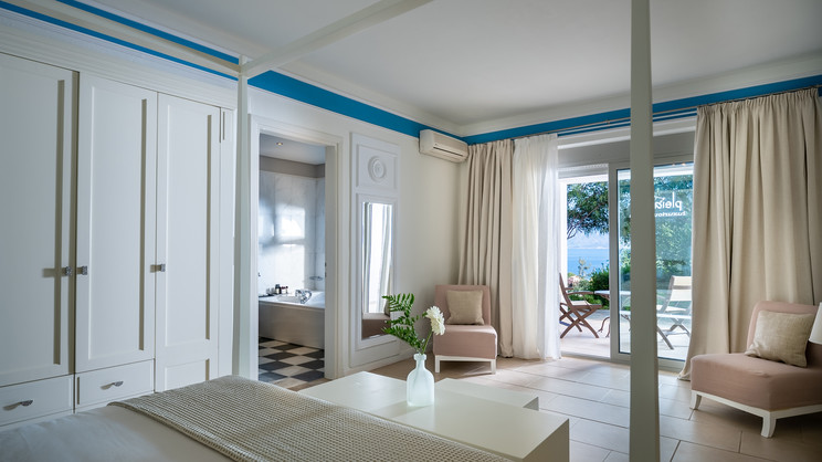 Pleiades Luxurious Villas